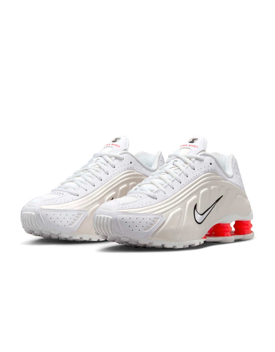 Nike Shox R4