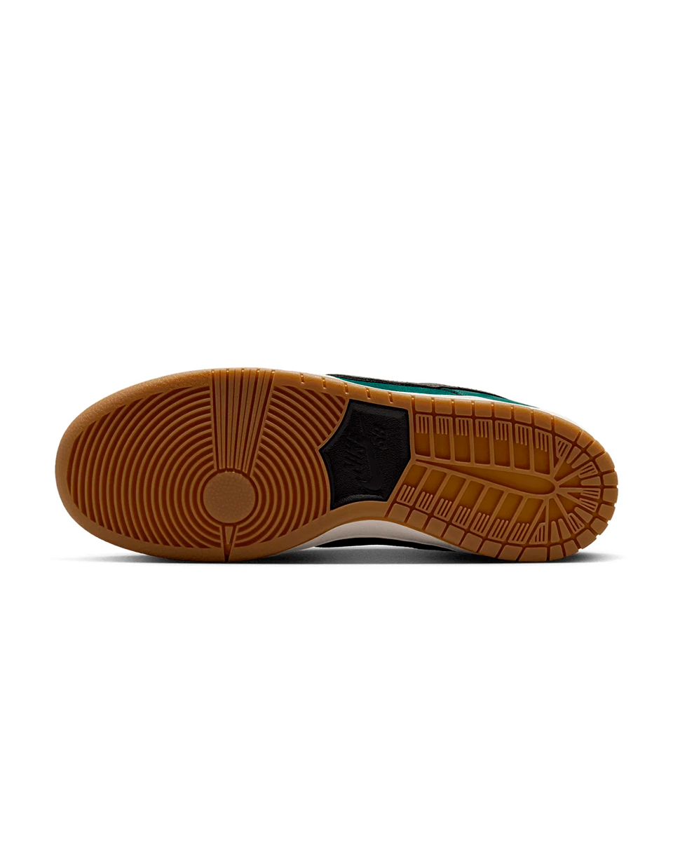 Nike SB Dunk Low Pro