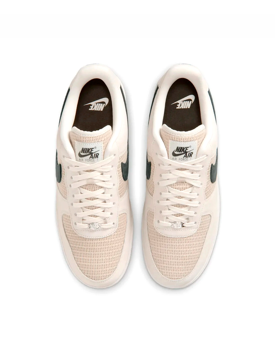 Nike Air Force 1 '07 LV8