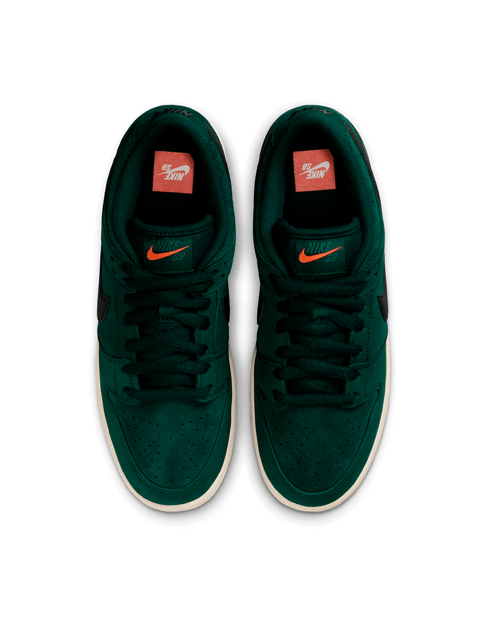 Nike SB Dunk Low Pro