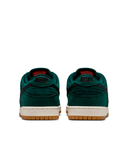 Nike SB Dunk Low Pro